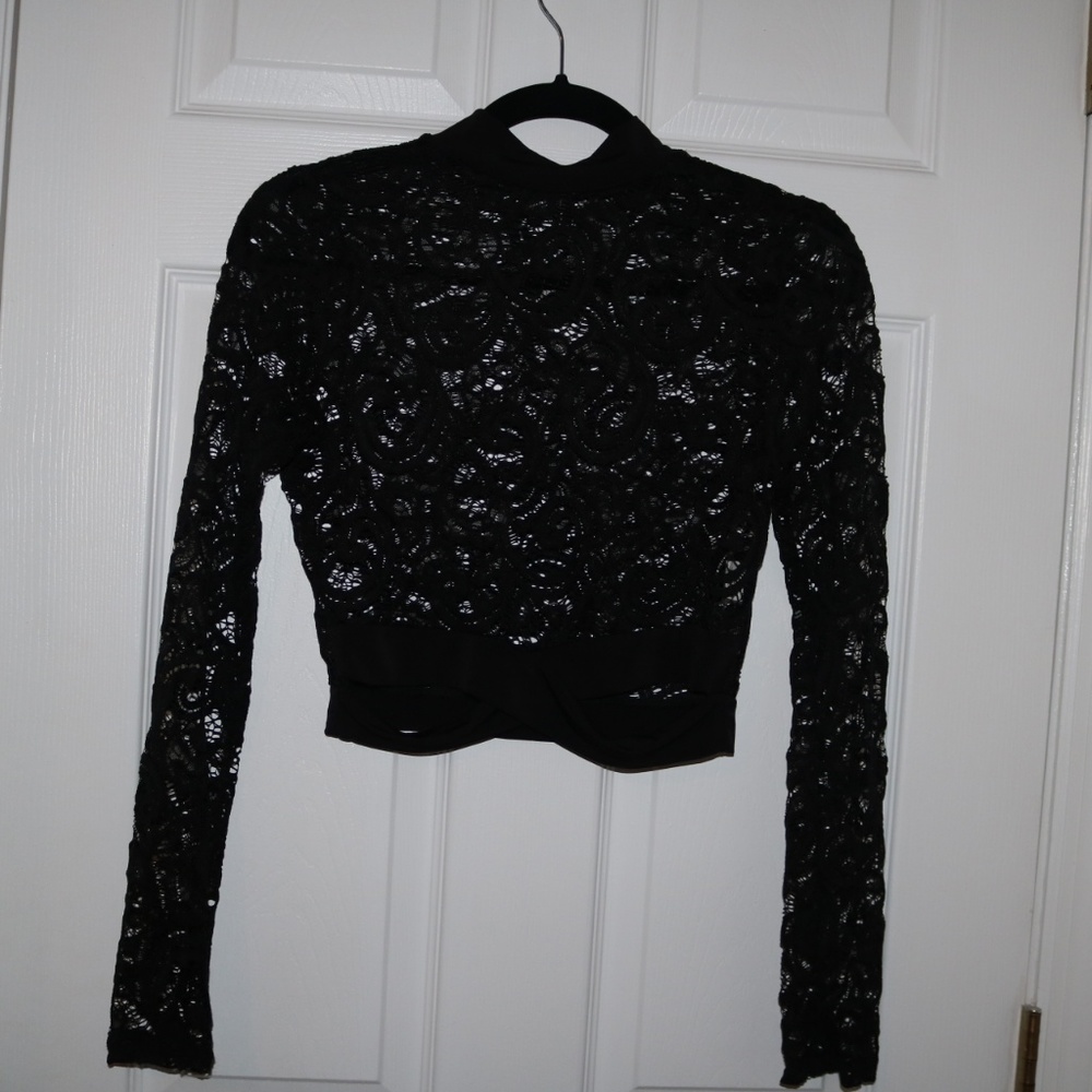 Windsor Mock Turtle neck Lace Crop Top